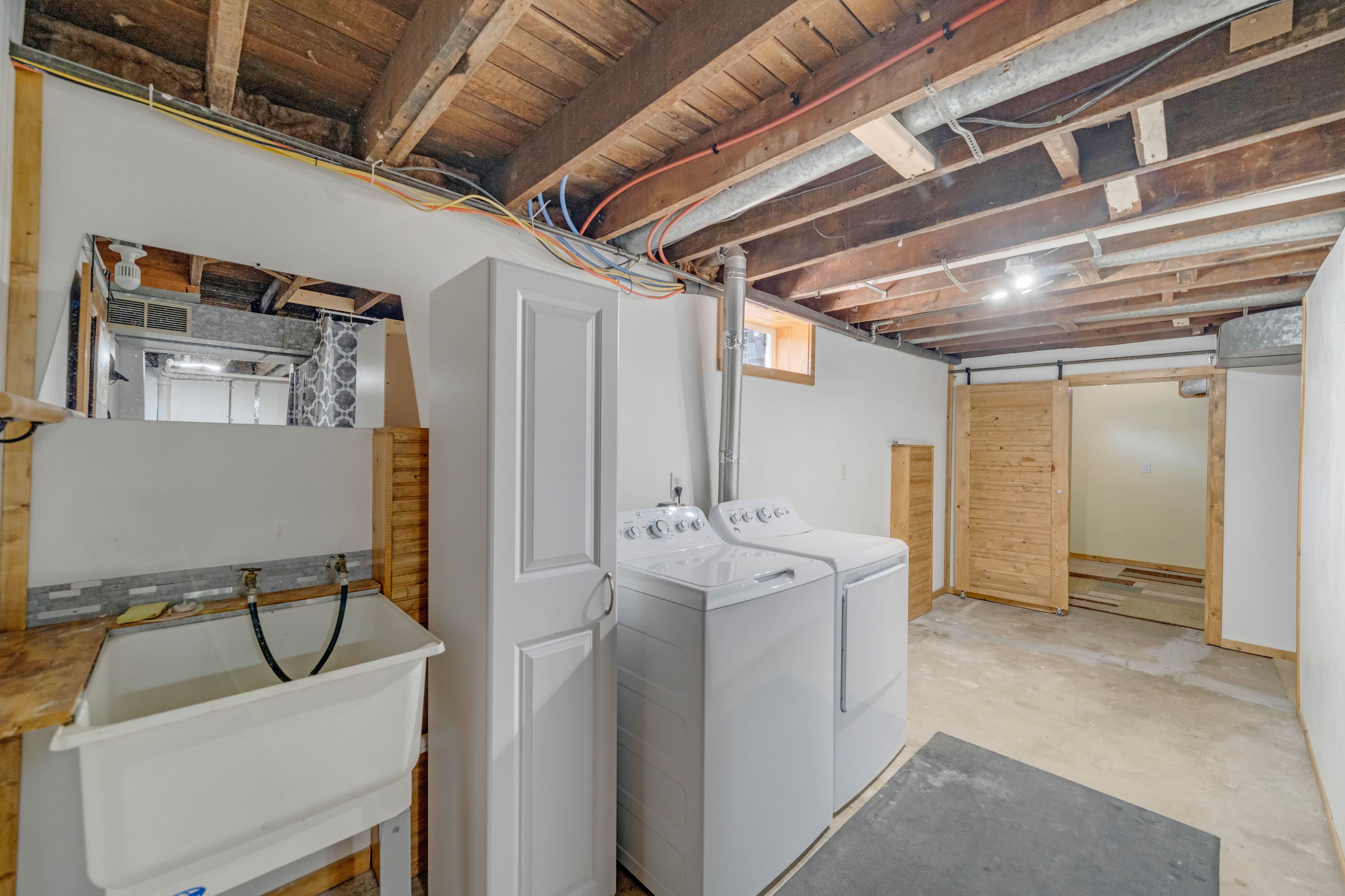 Listing Photo: 320 Burlington Ave, Martensdale, IA 50160 (16 of 34)